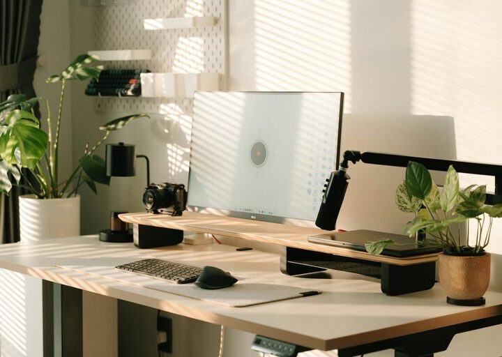 Tips for Creating a Comfortable and Productive Home Office Space