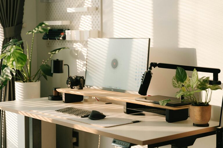 Tips for Creating a Comfortable and Productive Home Office Space